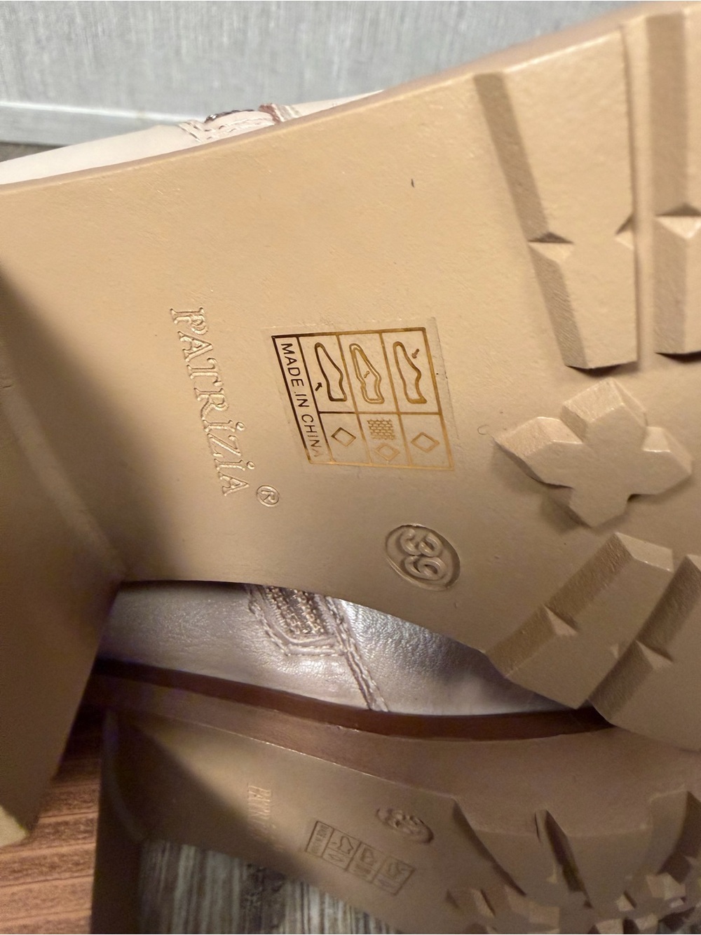 Patrizia by Spring Step Women's Cream Ankle Bootie with Side Zip Size 8.5 - Picture 14 of 16